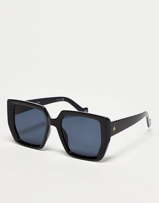 Aire - centaurus sunglasses in black