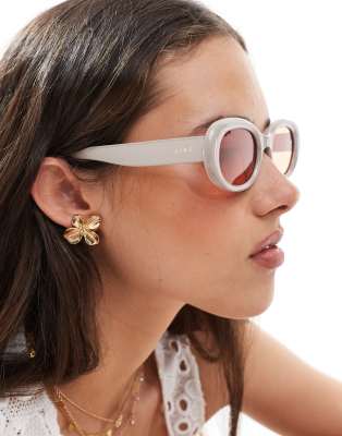 Aire Epsilon Oval Sunglasses With Pink Lenses