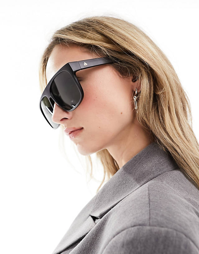 Aire - eris d-frame sunglasses in black