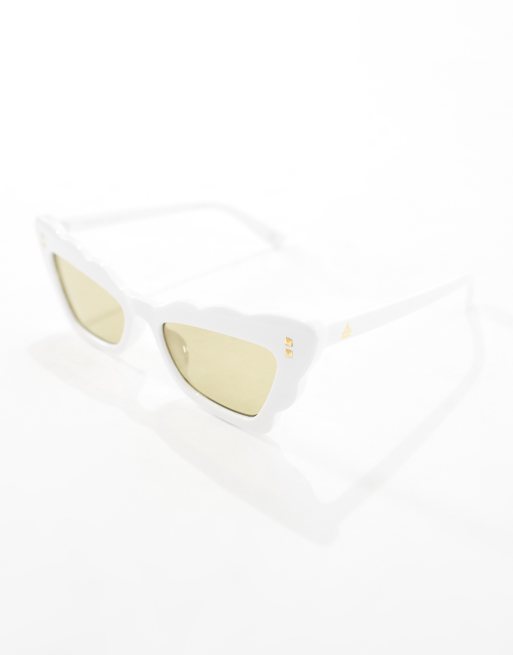 AIRE gamma ray scallop sunglasses in white