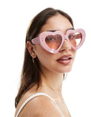 Aire Heart Sunglasses In Pink