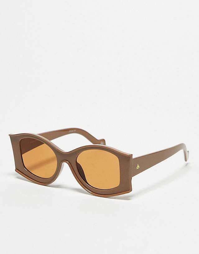 Aire - sauron sunglasses with brown lens in taupe
