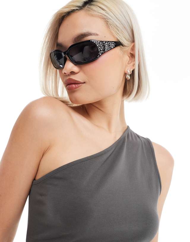 Aire - vesta diamante sunglasses in black