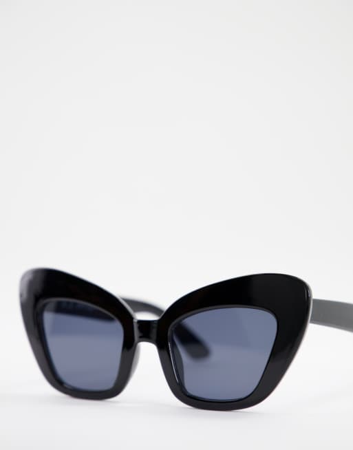 Exaggerated cat eye hot sale sunglasses