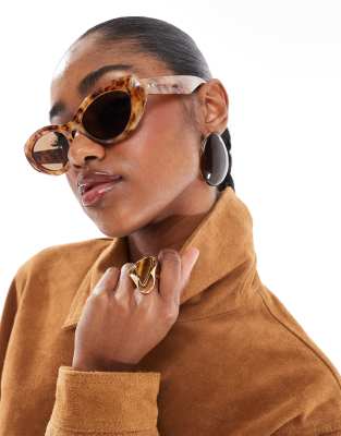 AJ Morgan - Klobige Cat-Eye-Sonnenbrille in Vintage-Schildpatt-Optik-Braun