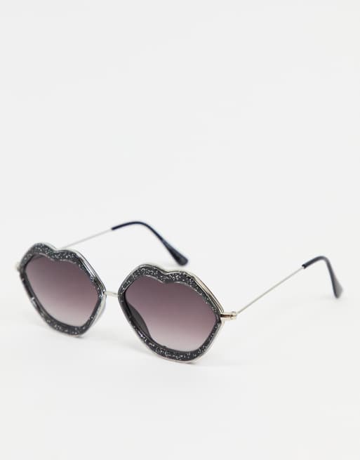 AJ Morgan lip sunglasses in black glitter