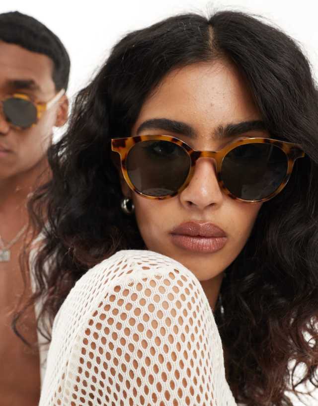 AJ Morgan - low key round sunglasses in tortoiseshell