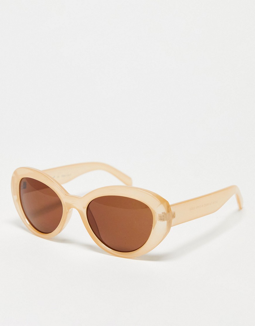 Aj Morgan Oval Cat Eye Sunglasses In Bone-white