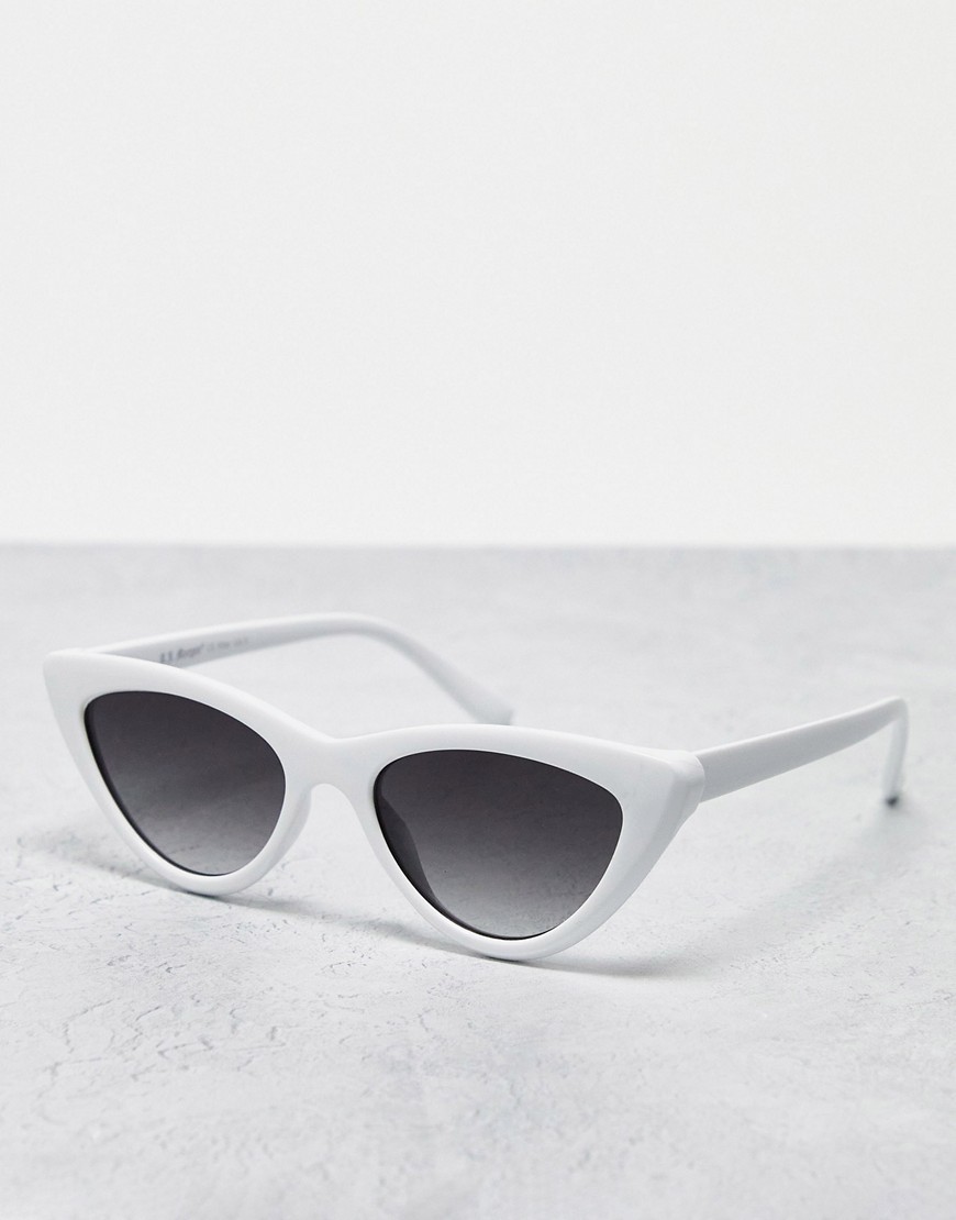 Aj Morgan Retro Cat Eye Sunglasses In White