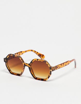 AJ Morgan Romanov hexagonal festival sunglasses in tortoiseshell - ASOS Price Checker