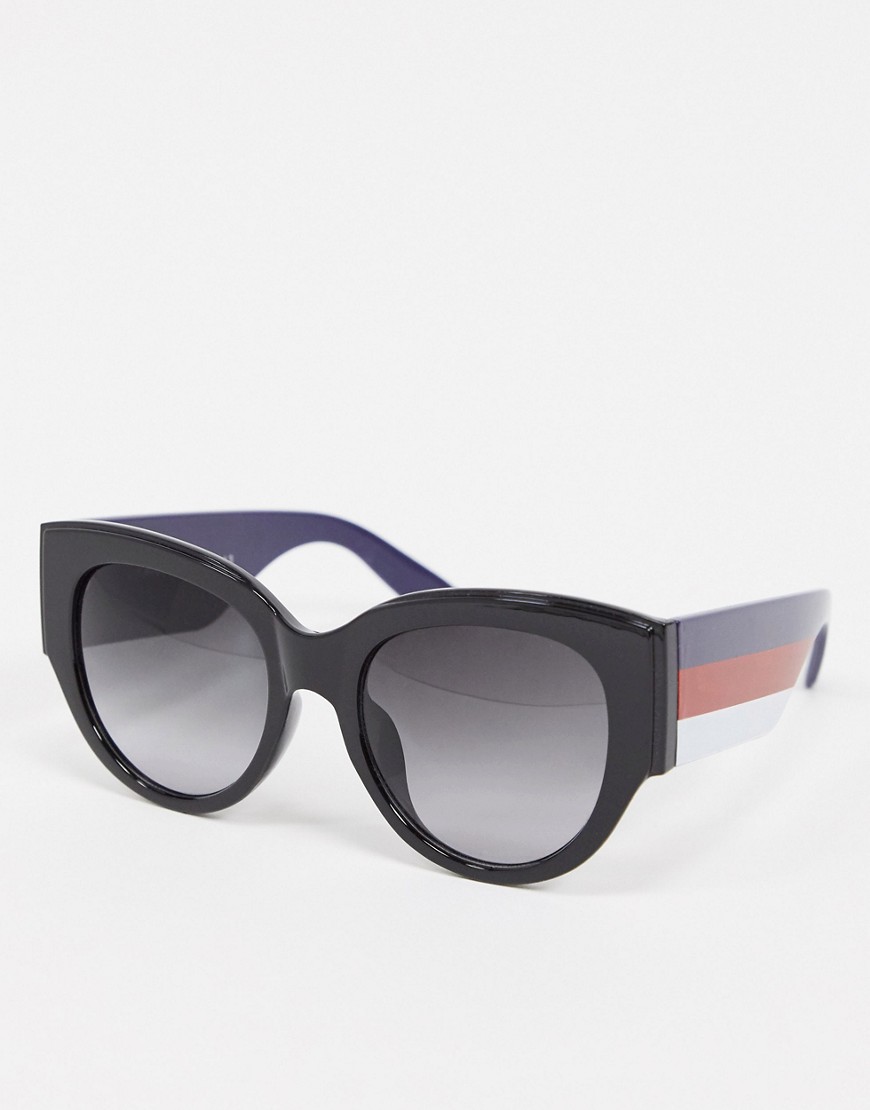 AJ Morgan - Ronde zonnebril met gestreept detail in zwart