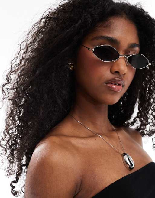 AJ Morgan slim metal oval sunglasses in silver with black lens