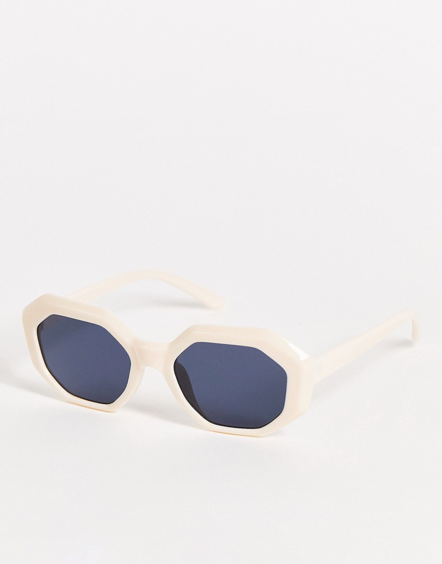 AJ Morgan womens hex sunglasses in cream-White