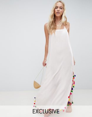 Akasa maxi pom pom beach dress in white 