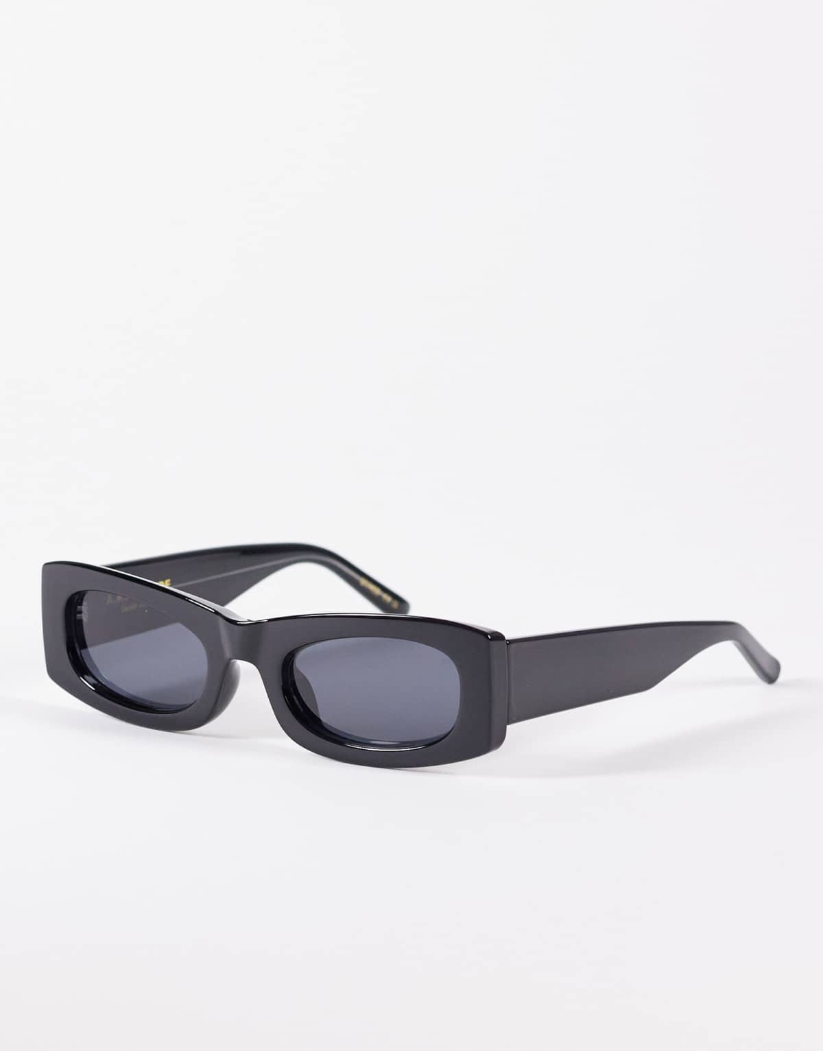 ASOS DESIGN Chunky Textured-Arm Rectangle Sunglasses – Black