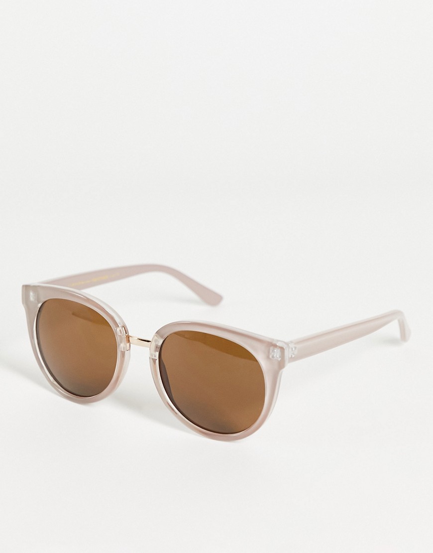 A.Kjaerbede – Gray – Grå oversize-solglasögon i cateye-modell-Grön/a