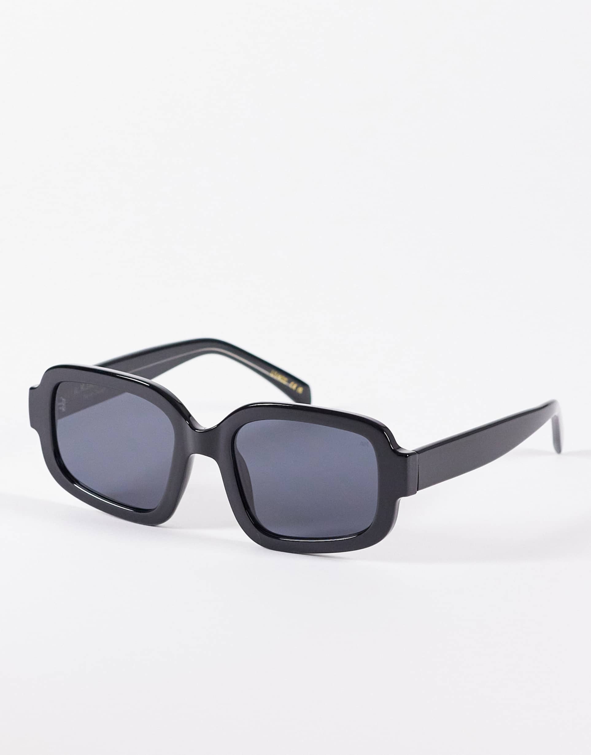 a.kjaerbede pluto oversized retro curved sunglasses in black