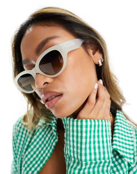 A.Kjaerbede – Winnie – Cat-Eye-Sonnenbrille in Creme - view 1