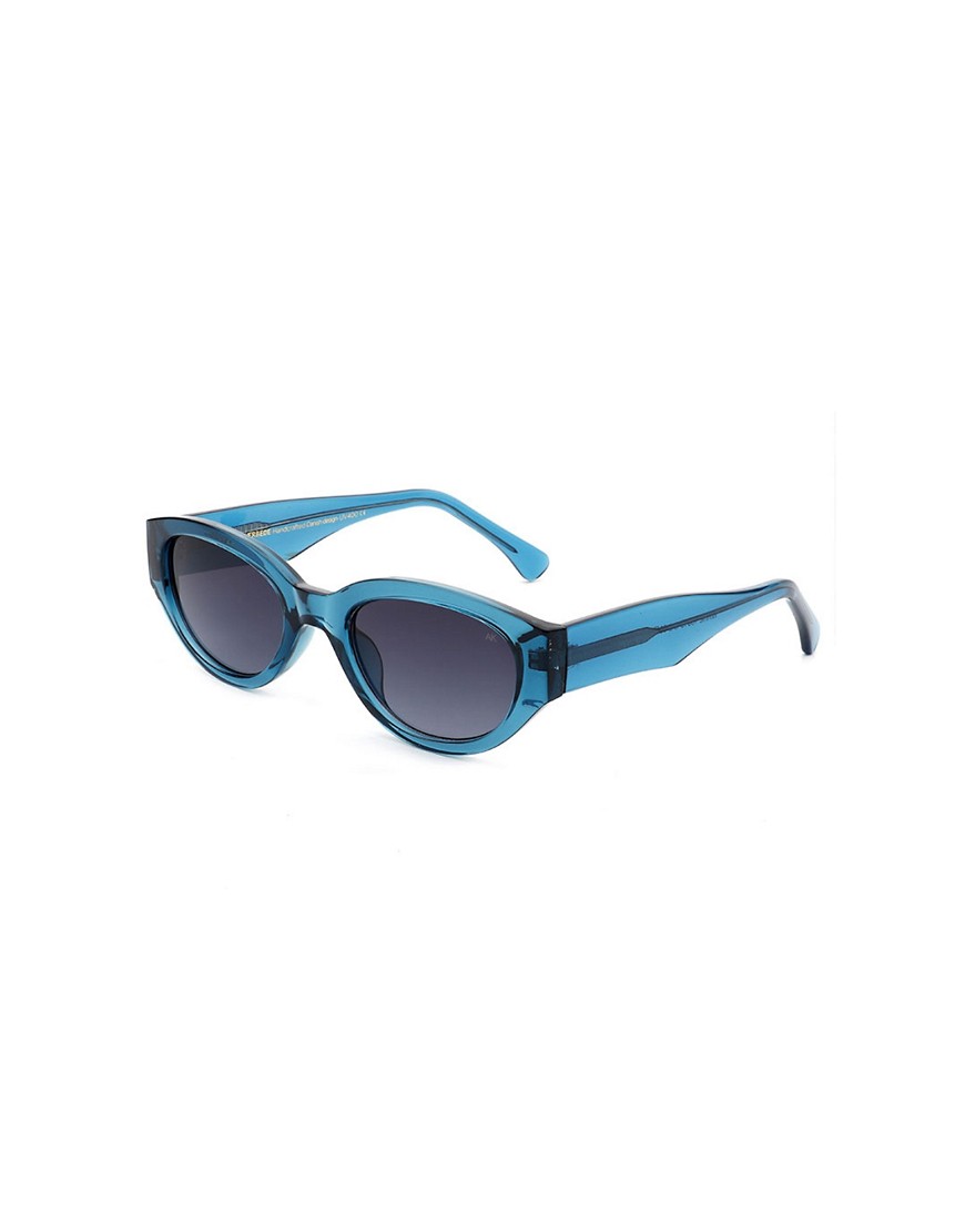 A.kjaerbede Winnie Round Sunglasses In Petroleum Transparent-blue