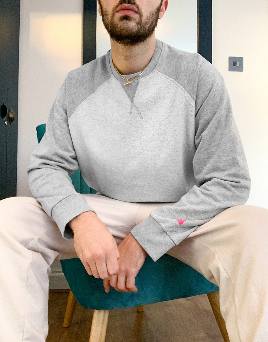 Albam Utility – Grå sweatshirt med raglanärm