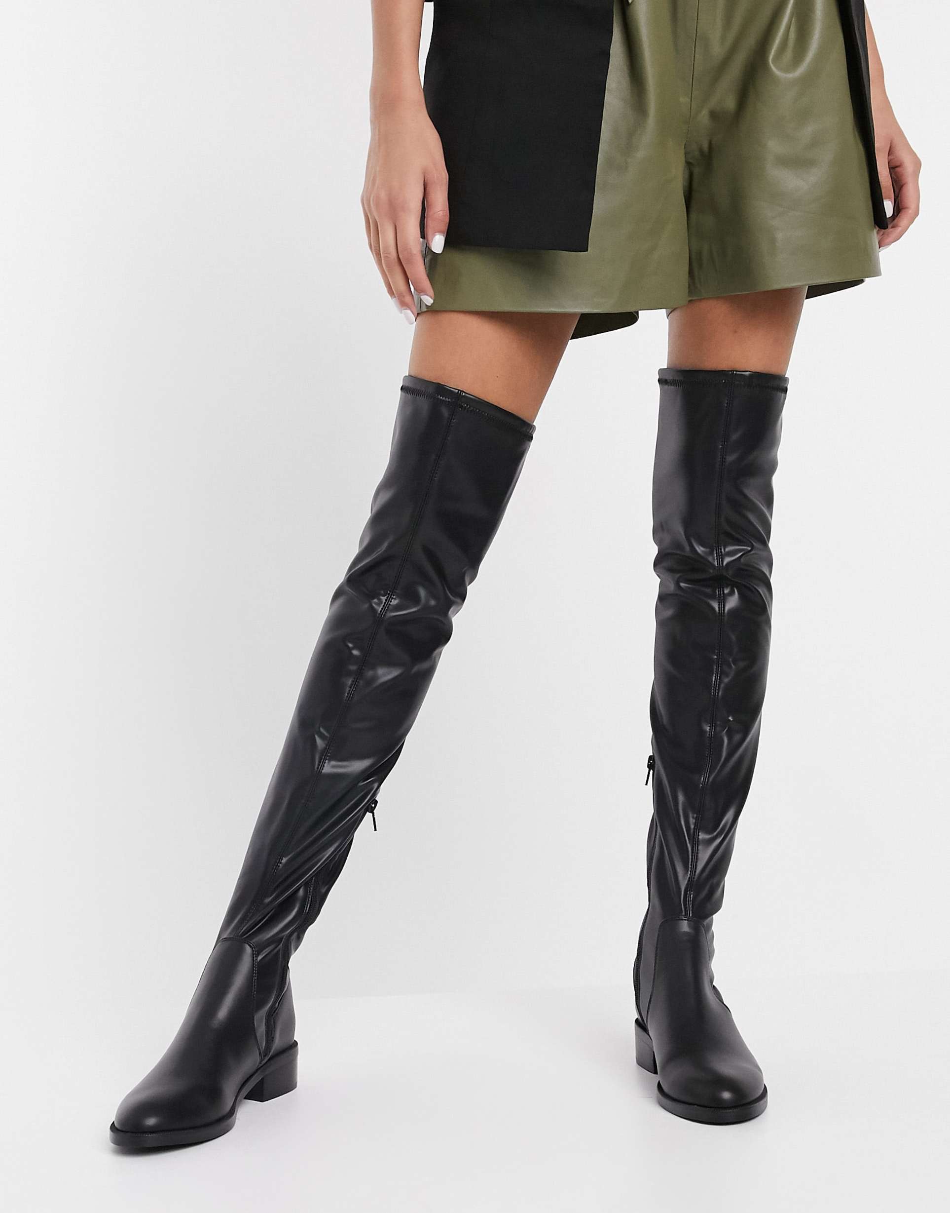 Модные ботфорты. Ботфорты 2022. Ботфорты 2022 зима модные. Сапоги женские зима 2022 тренды. Высокие сапоги.