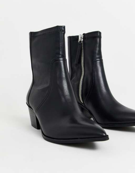 ALDO – Batis – Sockboots i läder med stretch i cowboystil