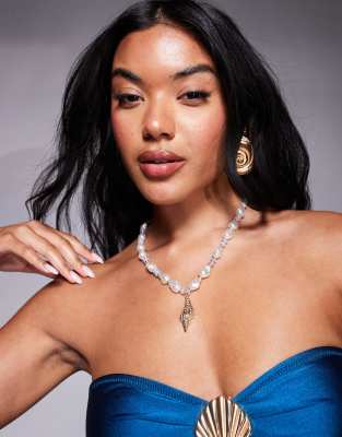 ALDO - Beachvibes - Klobige Perlenkette mit Muschelanhänger-Goldfarben