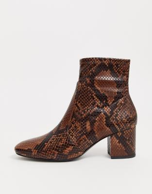 bottines serpent marron