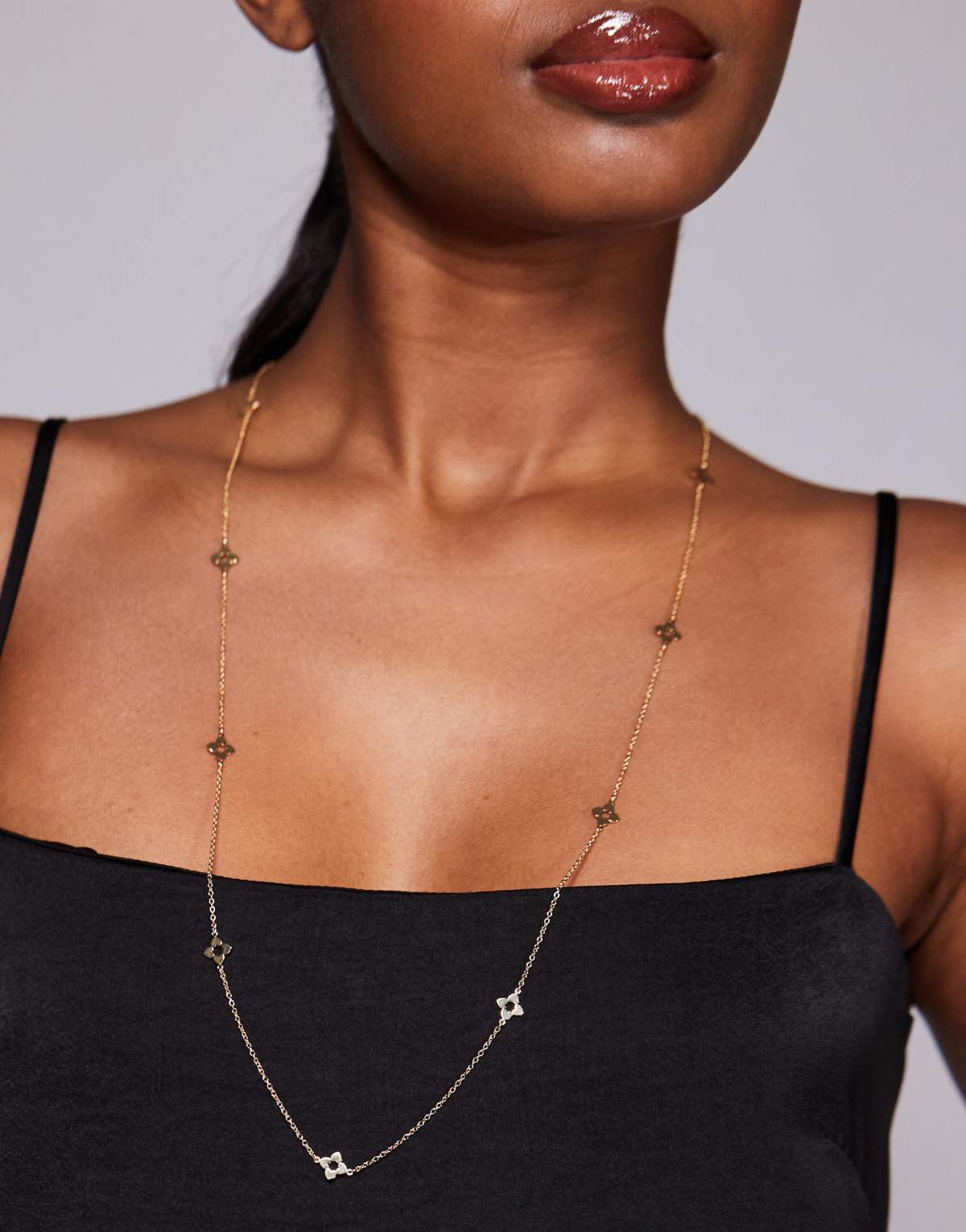 ALDO javalaeraen long chain necklace with flower charms in gold