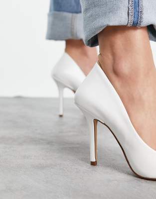 white court shoes