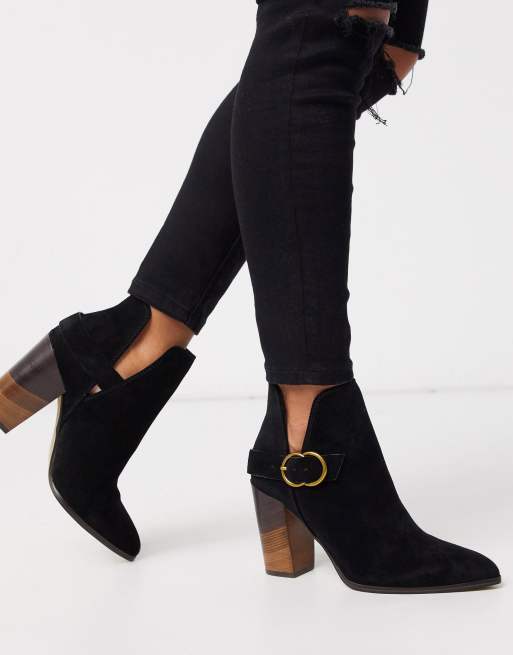 Black ankle store boots wooden heel