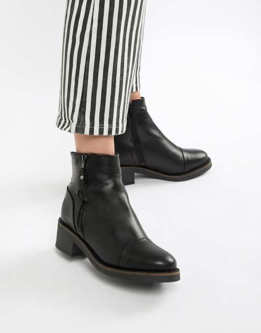 Aldo leather shop flat ankle boots