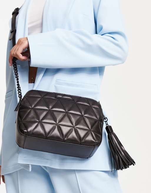 ALDO - Maneraen - Vatteret sort crossbody-taske med kvast