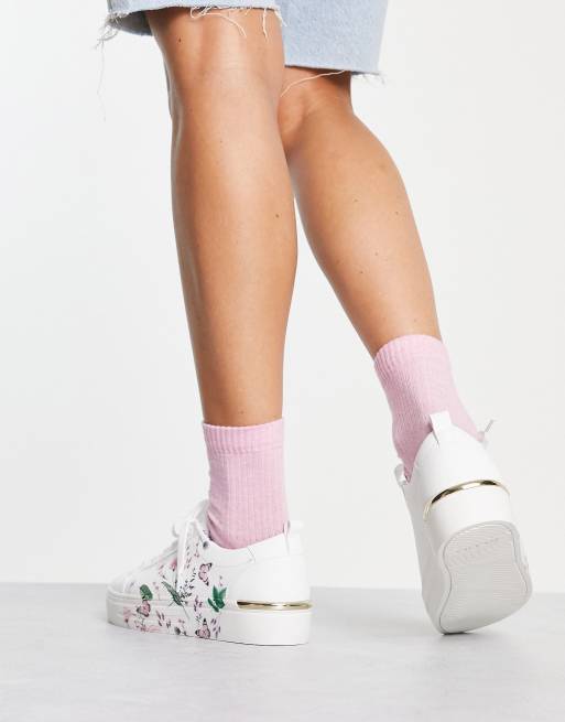 ALDO – Meadow – Sneaker in Weiß mit Blumenmuster, 3 von 4