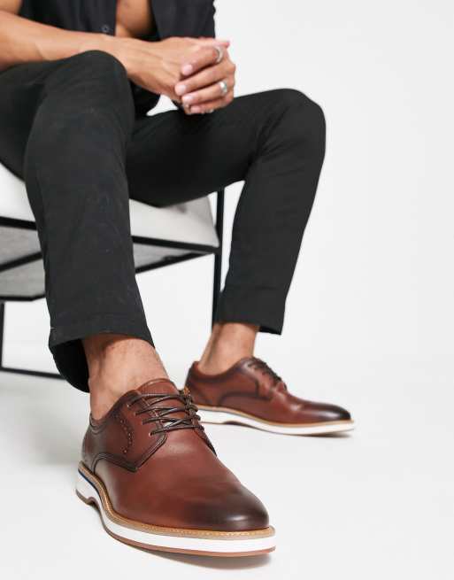 Aldo – Oxford-Schnürschuhe aus Leder in Cognacbraun mit Sohle in Natur