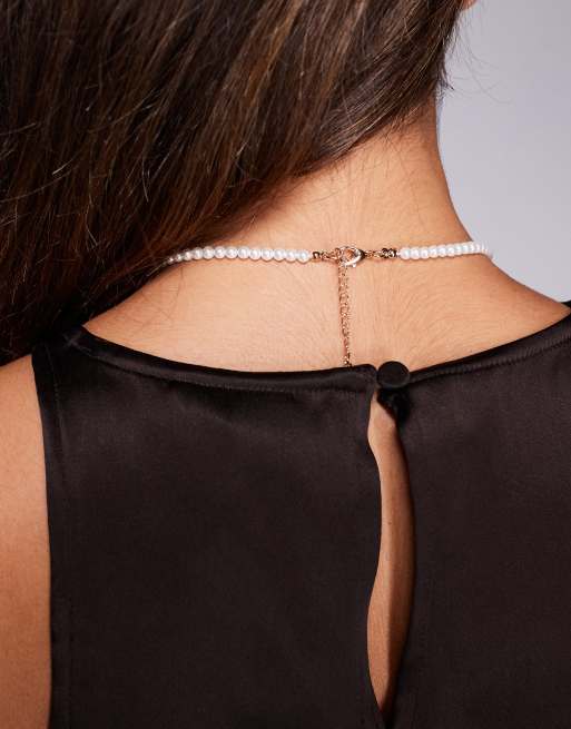 ALDO pearl necklace with L initial in gold, 3 of 3