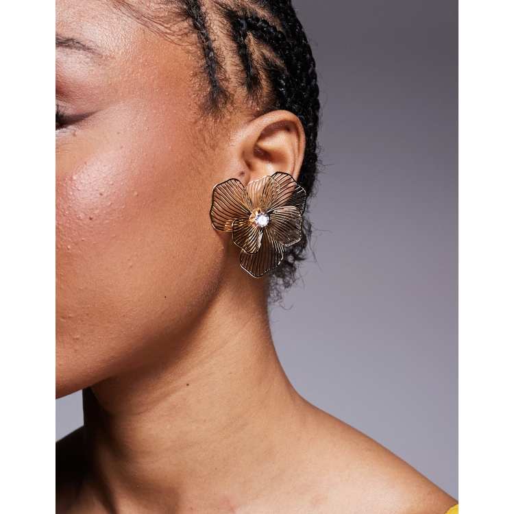 【ALDO】華やか☆立体・お花☆Petaldream☆モチーフ・ピアス ALDO petaldream oversized petal earrings in white | ASOS
