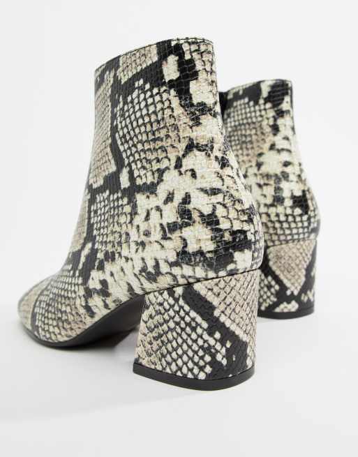 Snake sale boots aldo