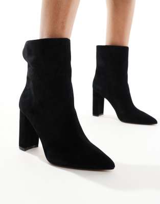 Sushi Heeled Ankle Boots in Black