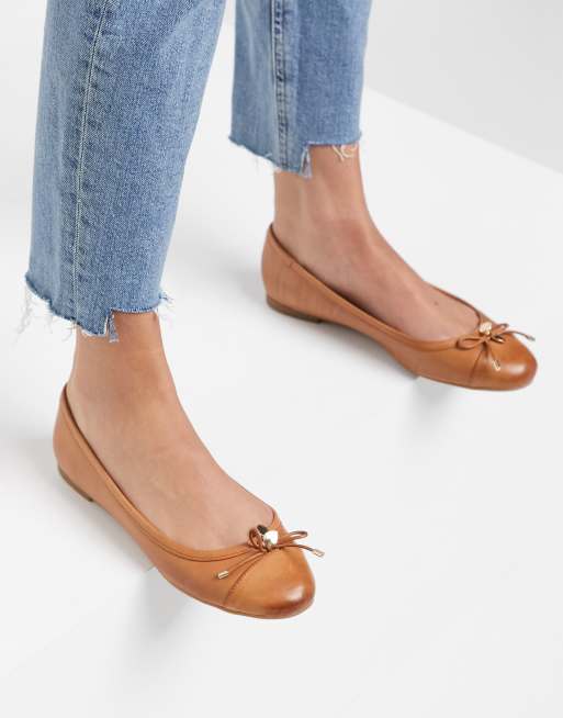 Aldo tan flats sale