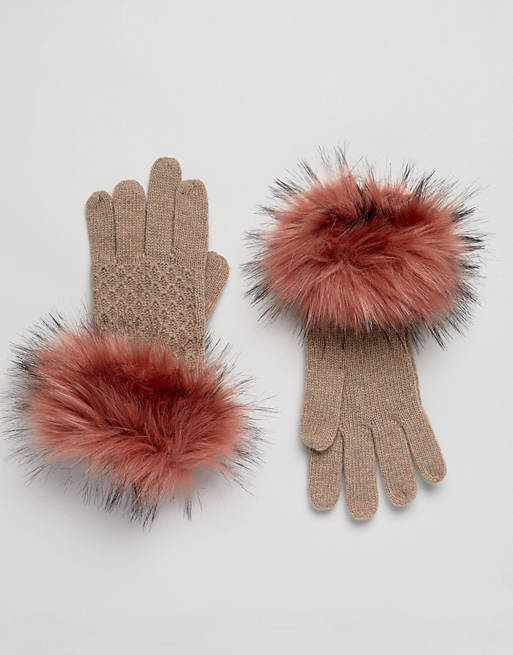 Alice Hannah Knitted Gloves With Faux Fur Cuff
