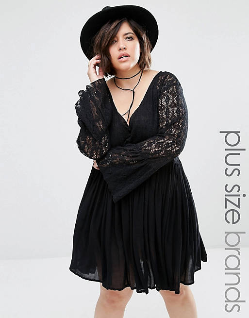Alice & You Lace Bell Sleeve Skater Dress