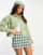 Thumbnail 1 van 4