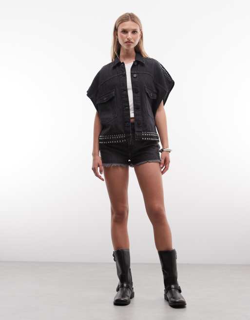 AllSaints – Alba – Kurzärmliges Jeanshemd in verwaschenem Schwarz mit Nietendetails, 2 von 4