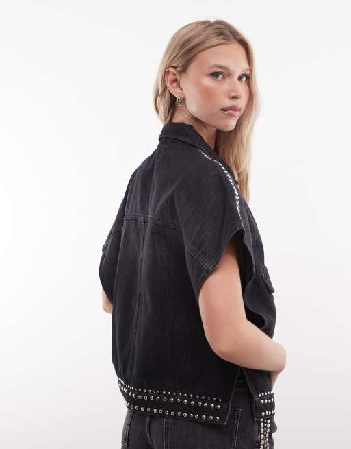 AllSaints – Alba – Kurzärmliges Jeanshemd in verwaschenem Schwarz mit Nietendetails, 4 von 4