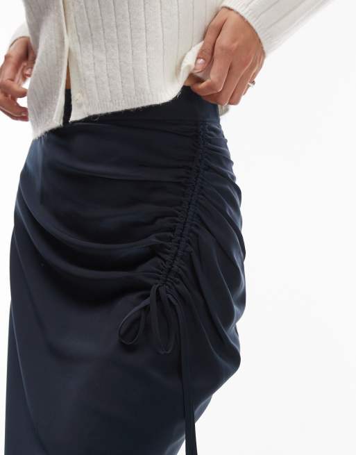 AllSaints - Alexia - Jupe longueur mollet en satin à fronces - Bleu marine, 2 de 5