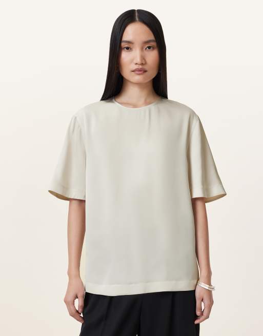 AllSaints – Amelie – Satin-T-Shirt in Tofu-Weiß