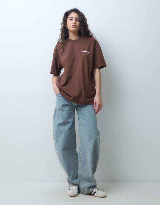 AllSaints Amore t-shirt oversize à manches courtes avec logo graphique et imprimé au dos, marron, 4 de 4