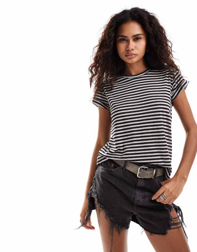 AllSaints - anna stripe tee in ecru/black