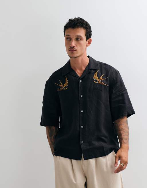 AllSaints Avia kortärmad linneskjorta med broderad sparv i svart, 5 av 5